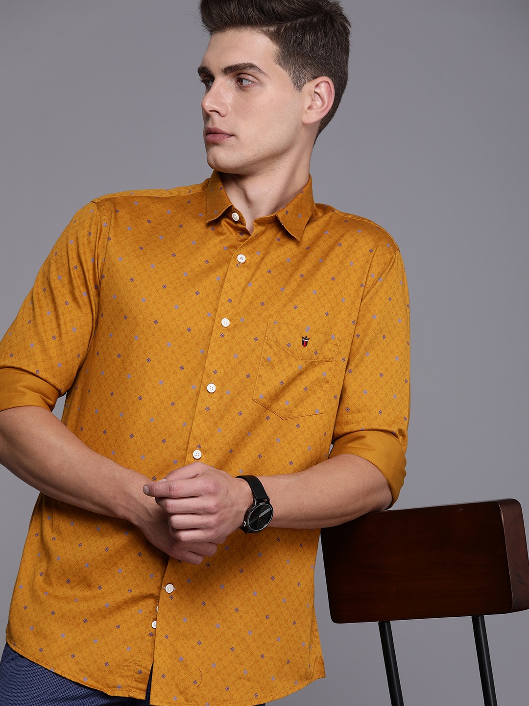 

Louis Philippe Sport Men Mustard Slim Fit Geometric Printed Casual Shirt