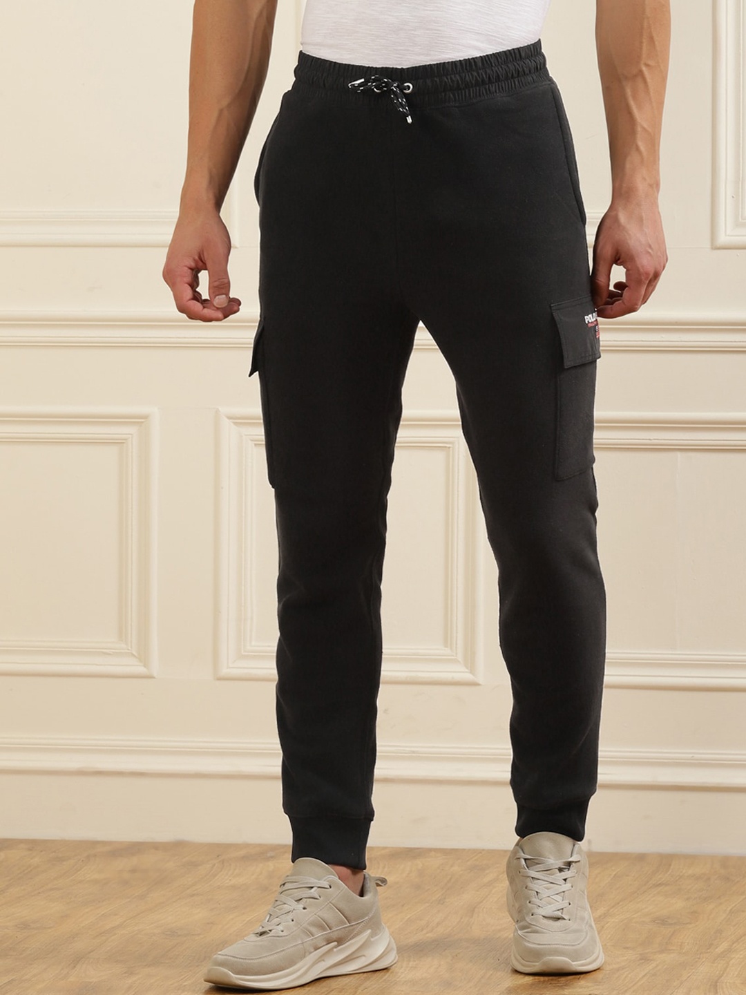 

Polo Ralph Lauren Men Black Solid Regular Fit Cotton Joggers