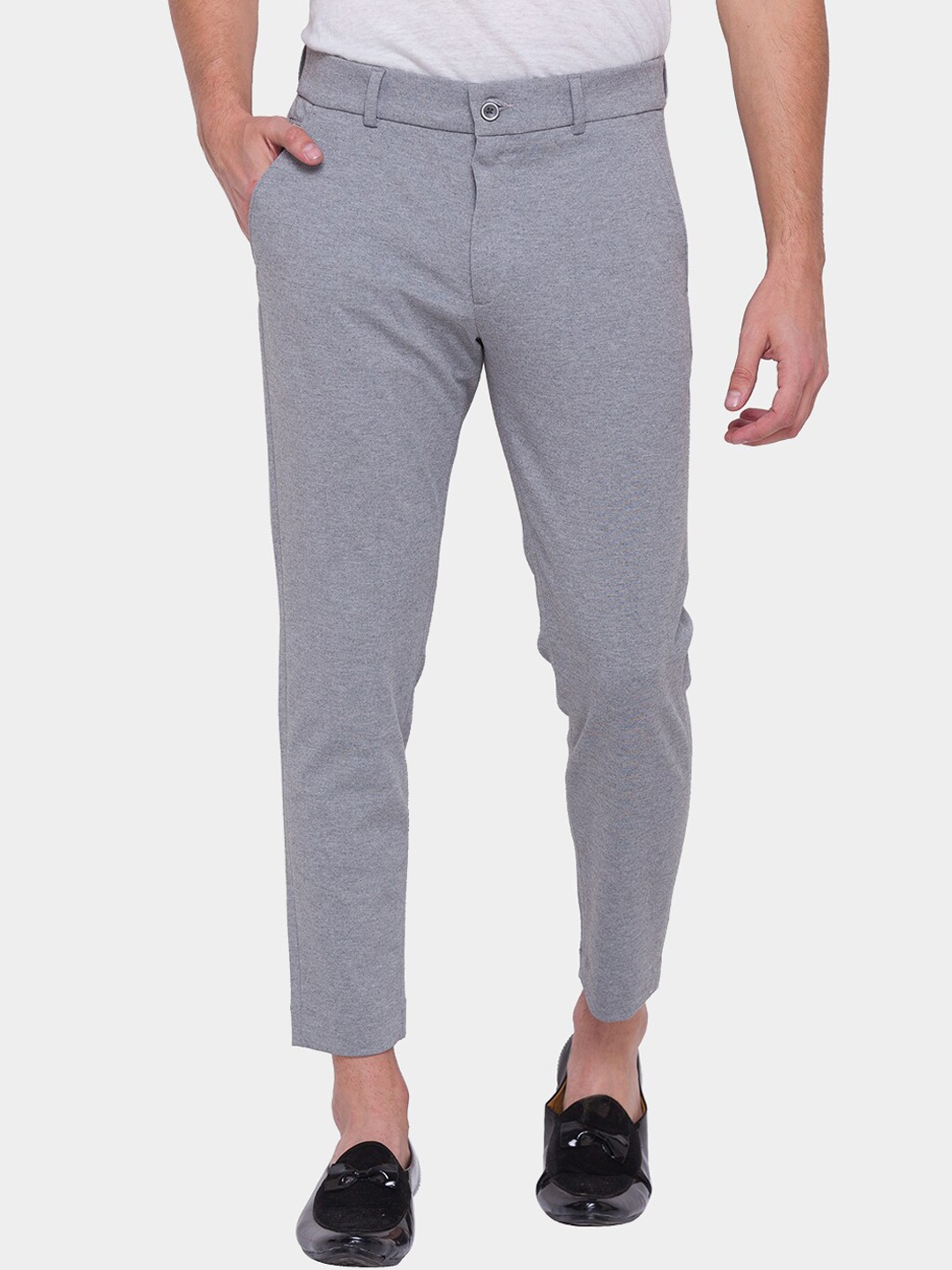 

Being Human Men Grey Regular Fit Mid-Rise Cotton Cropped Jeans