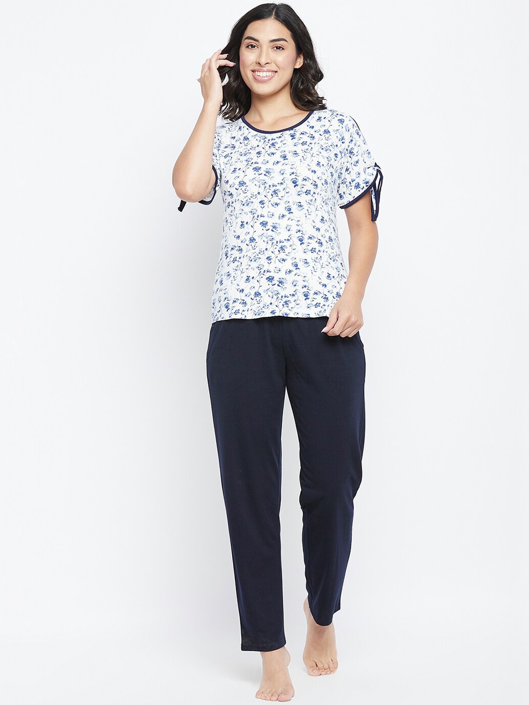 

Clovia Women Navy Blue & White Printed Night suit