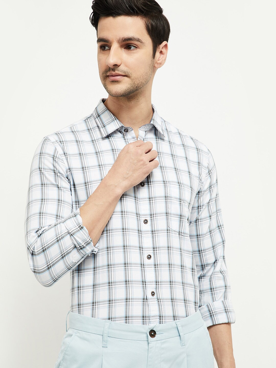 

max Men White & Blue Comfort Regular Fit Tartan Checked Pure Cotton Casual Shirt