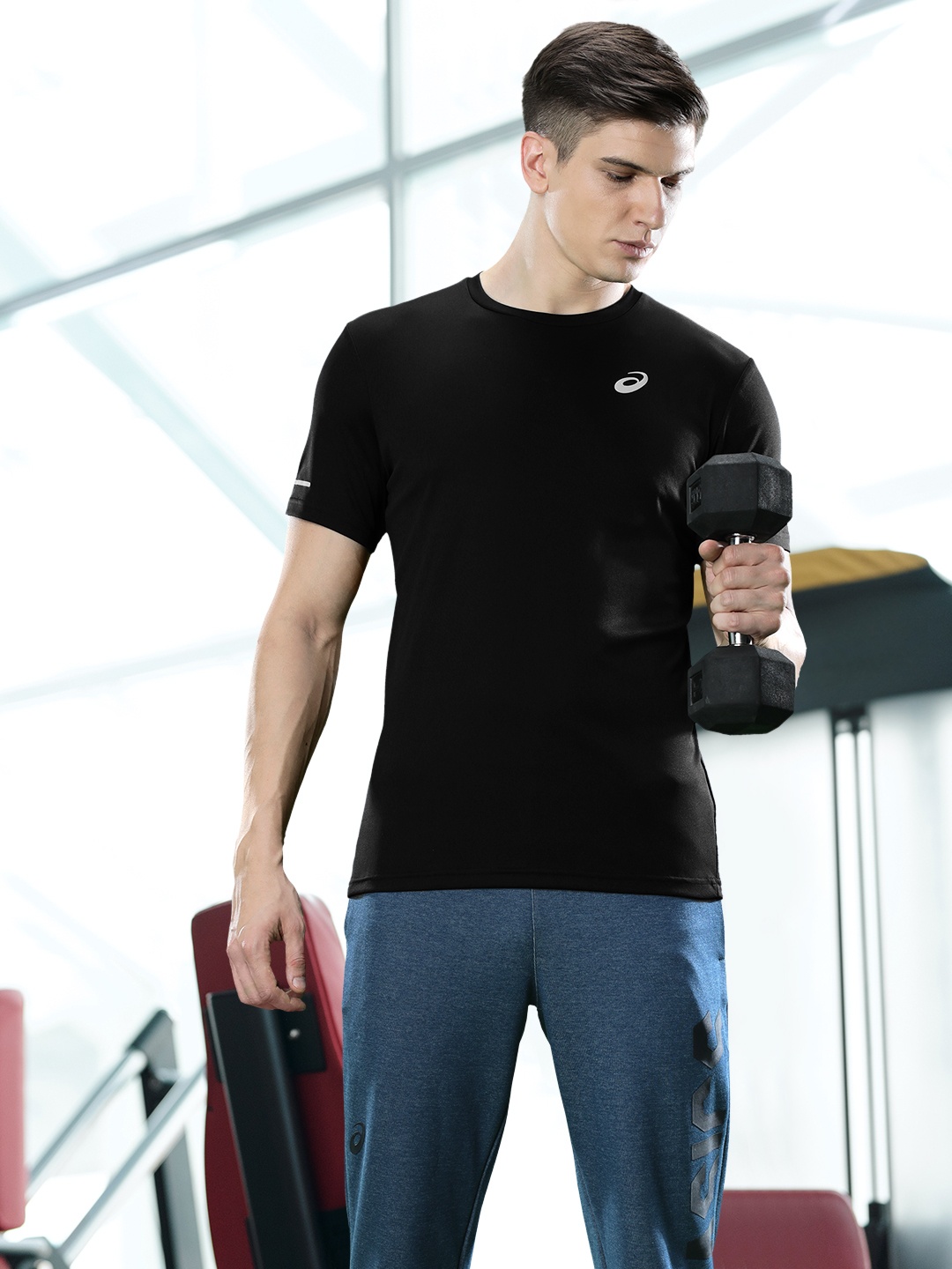 

ASICS Men Black Running T-shirt