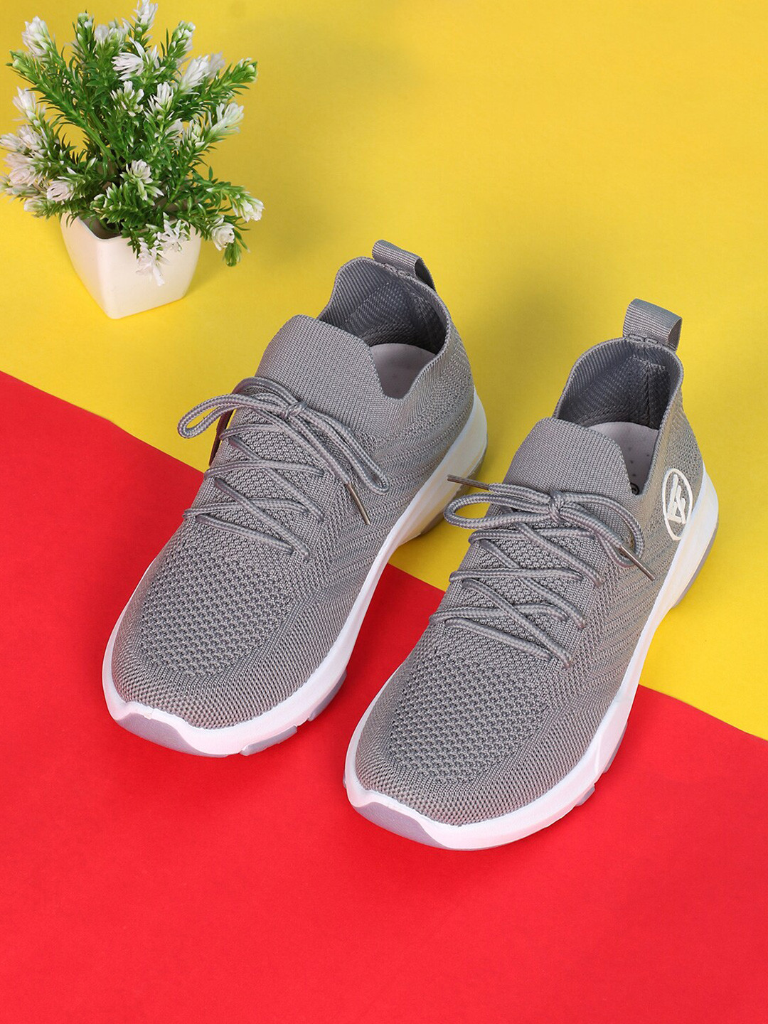 

FLYING FEET Women Grey Mesh Running Non-Marking Shoes