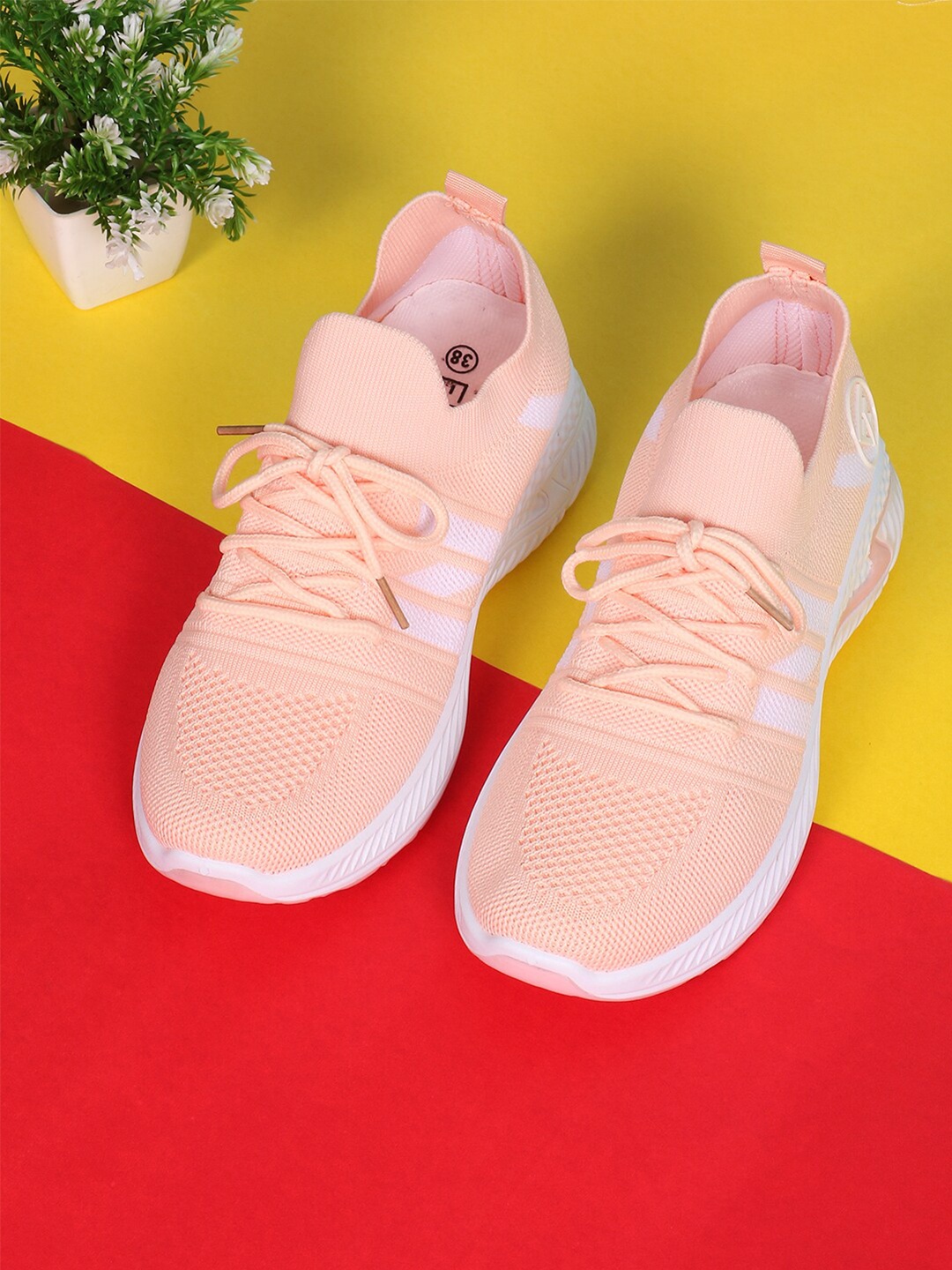 

FLYING FEET Women Peach-Coloured Mesh Running Non-Marking Shoes