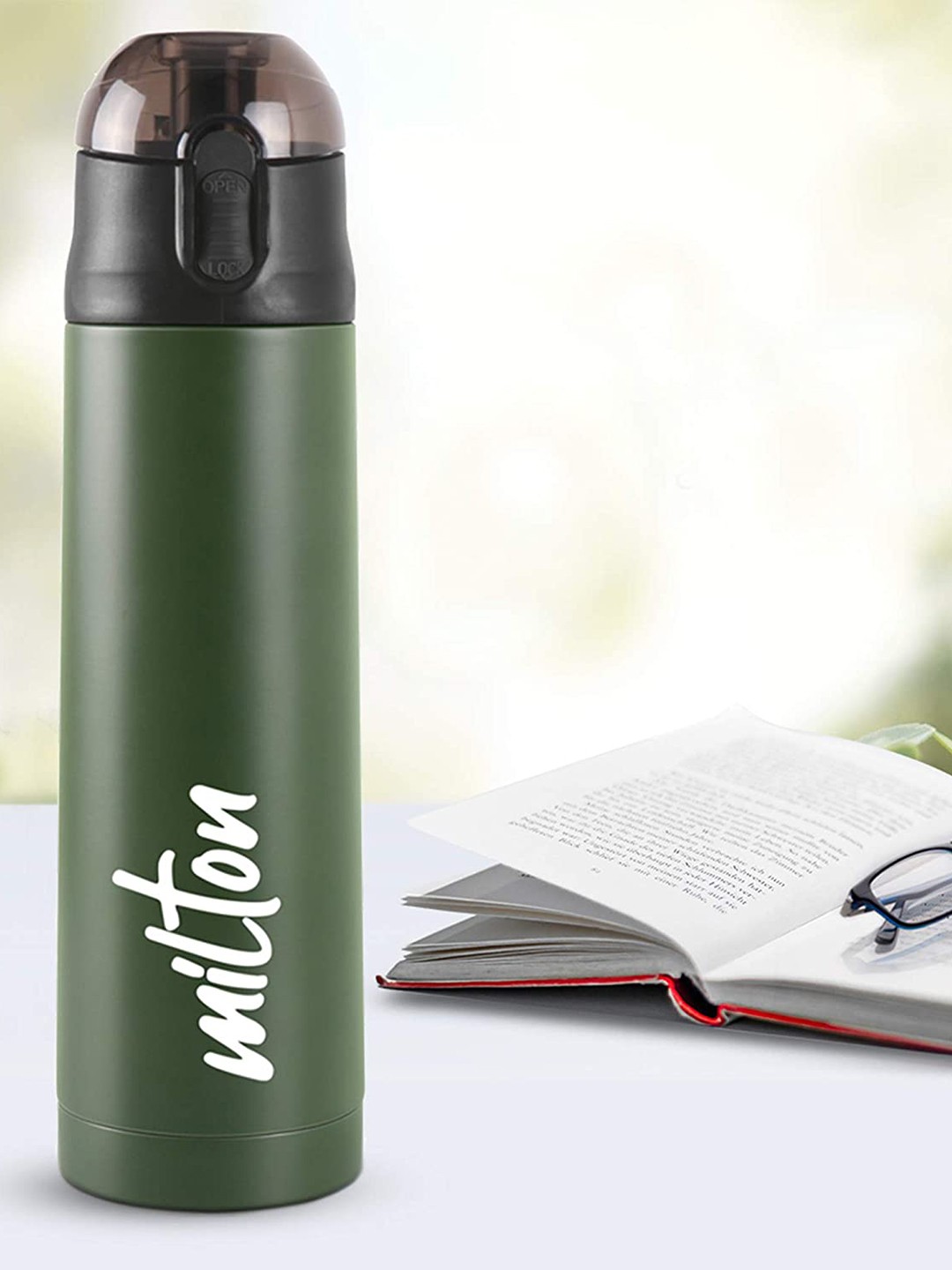 

Milton Green & White Brand Logo Printed Stainless Steel Flask 750 ML