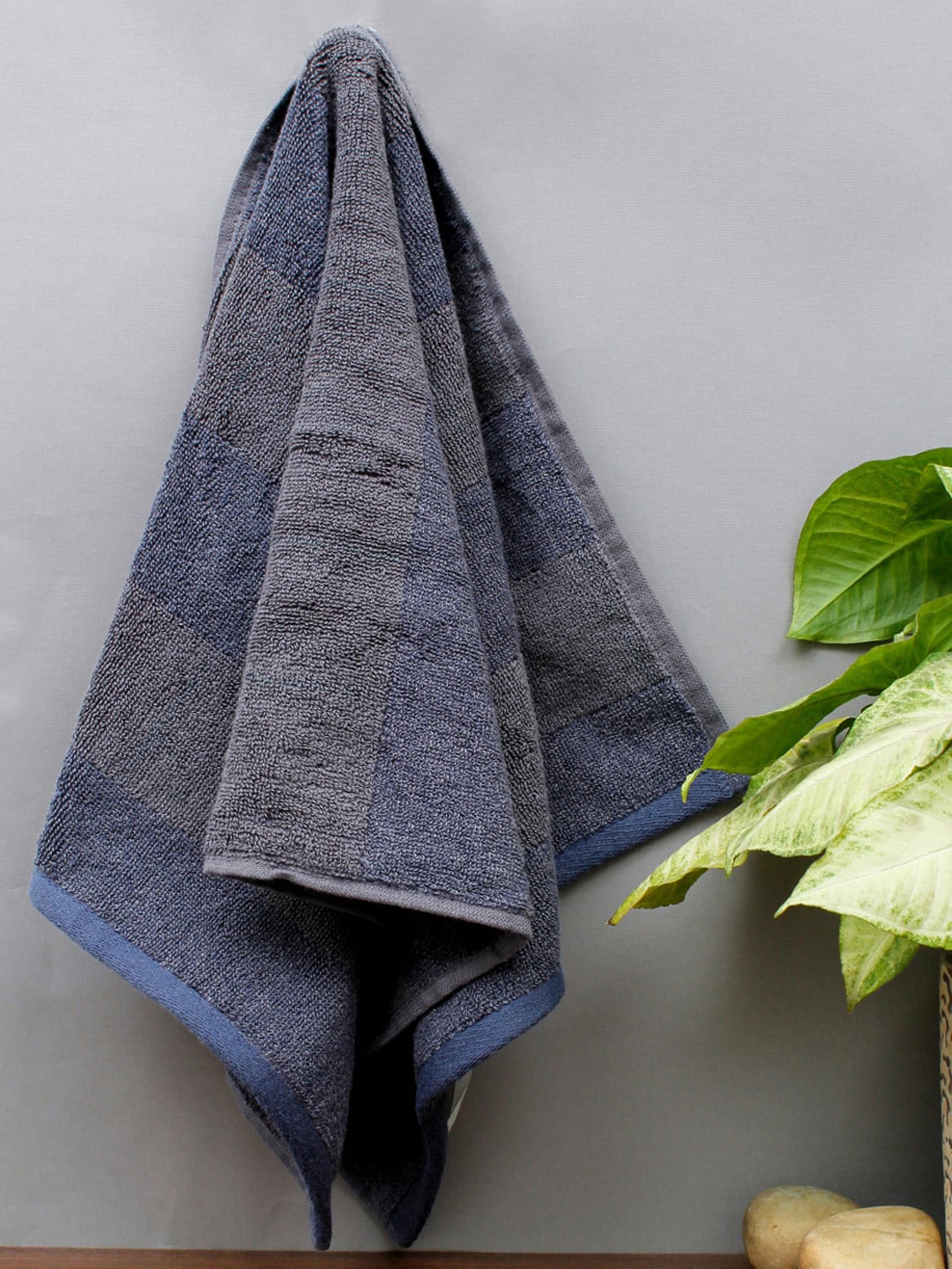 

AVI Living Blue & Grey Set Of 2 Pure Cotton Towel