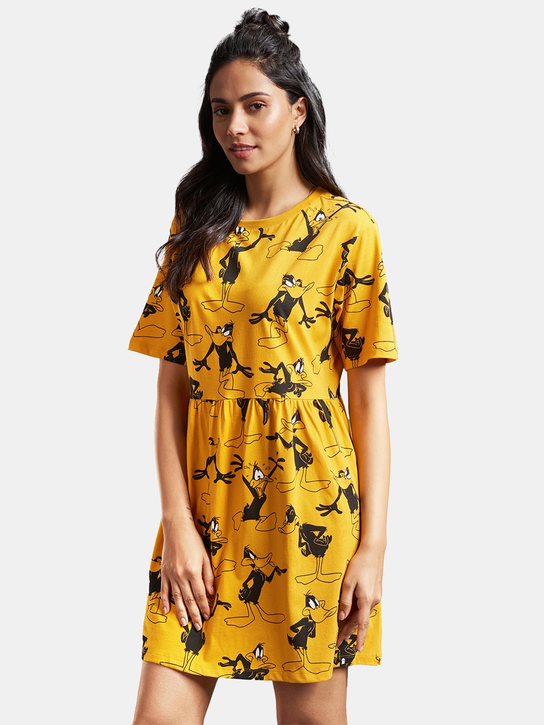 

The Souled Store Women Yellow Looney Tunes Daffy Duck Print Oversized Fit & Flare Dress