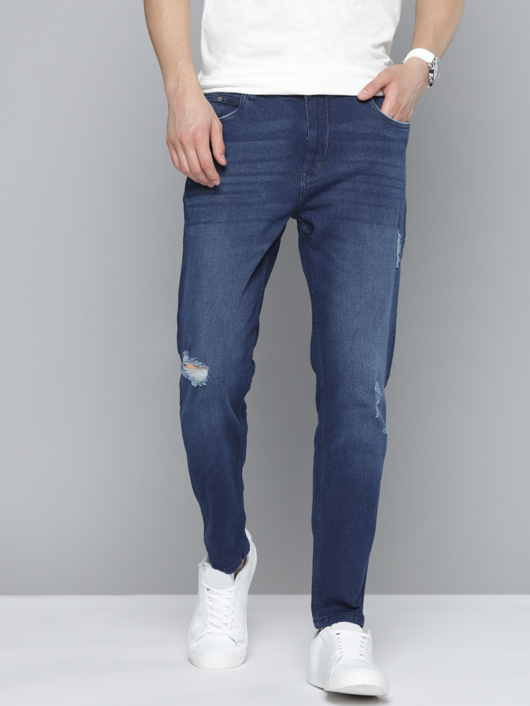 

Mast & Harbour Men Navy Blue Slim Tapered Fit Mild Distress Light Fade Stretchable Jeans