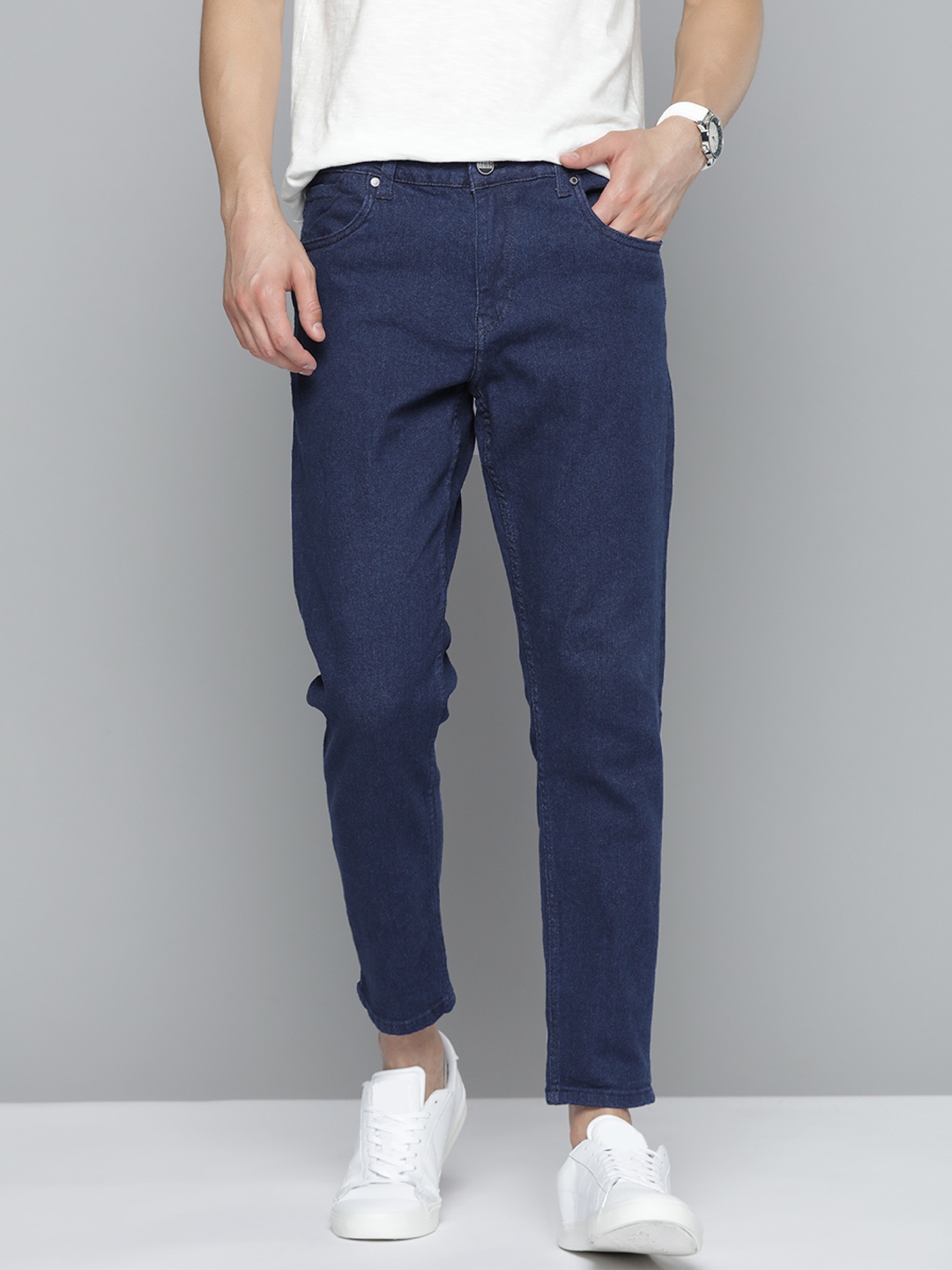 

Mast & Harbour Men Navy Blue Carrot Fit Stretchable Jeans