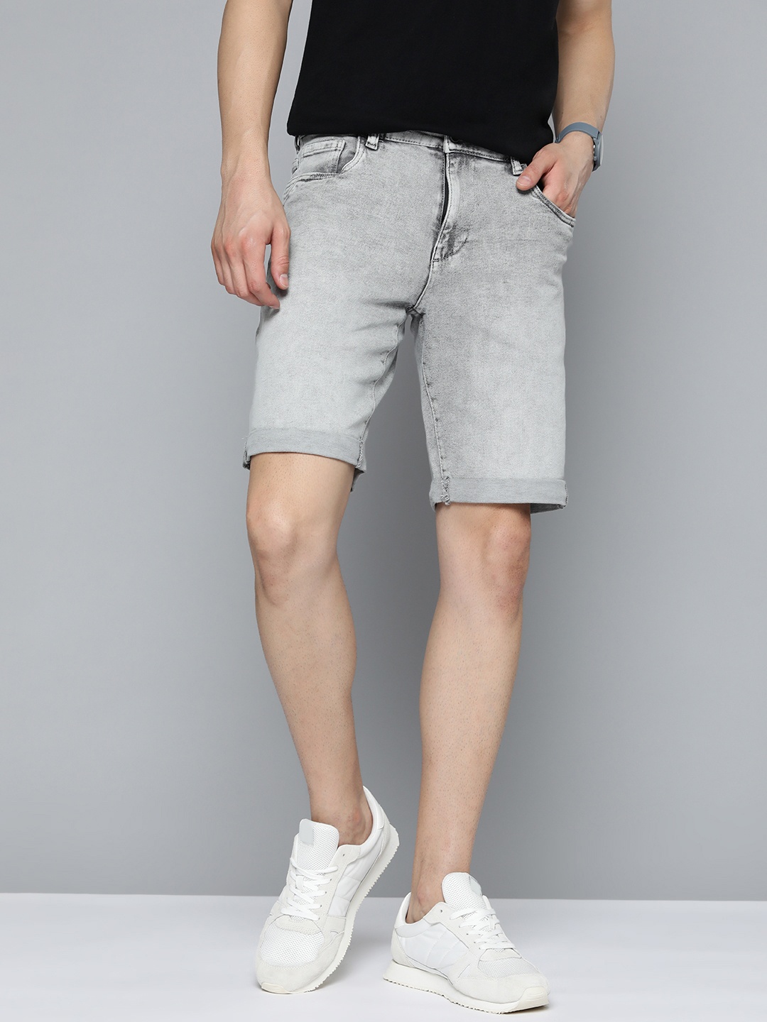 

Mast & Harbour Men Grey Solid Denim Shorts