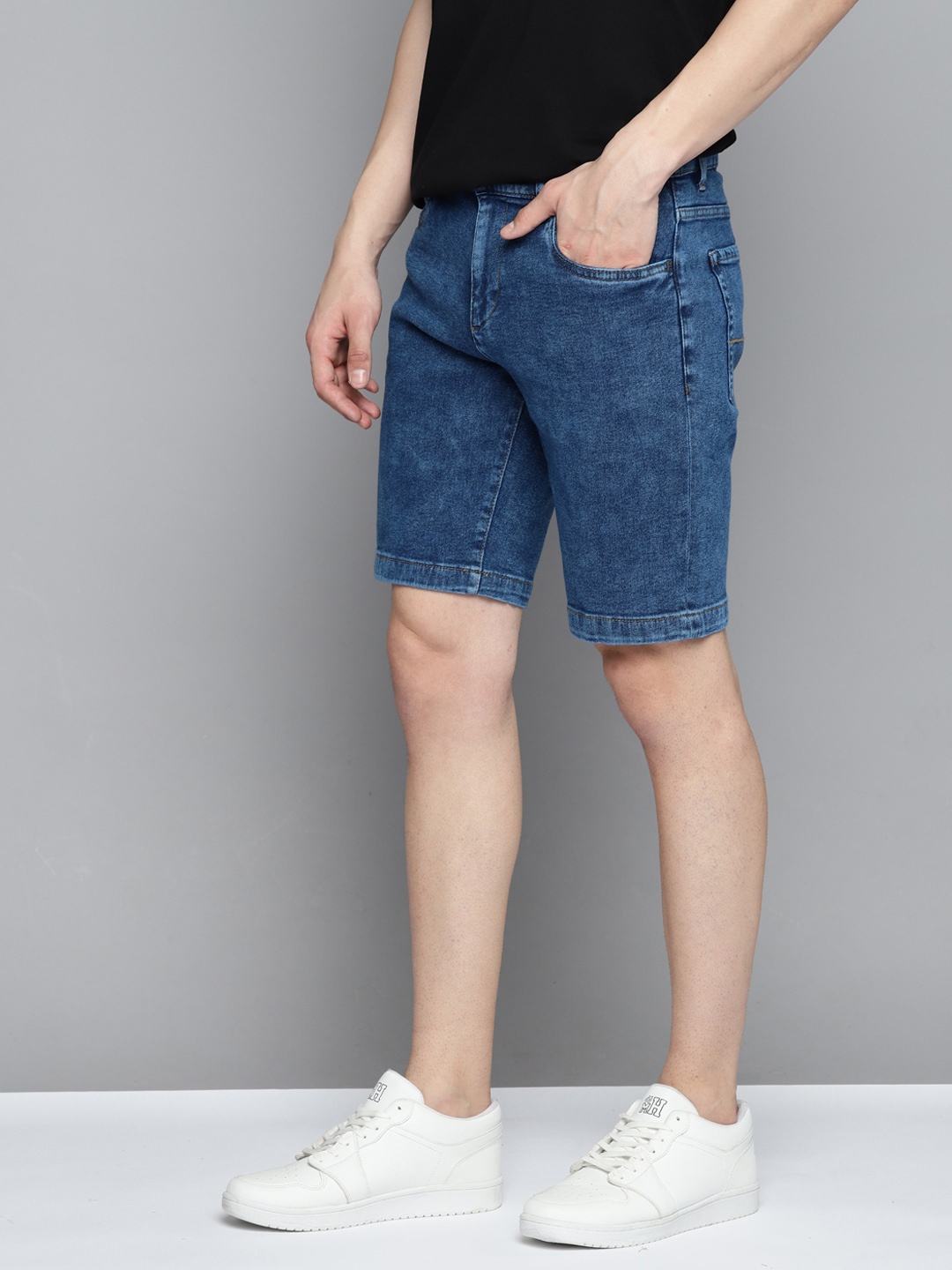

Mast & Harbour Men Regular Fit Denim Shorts, Navy blue