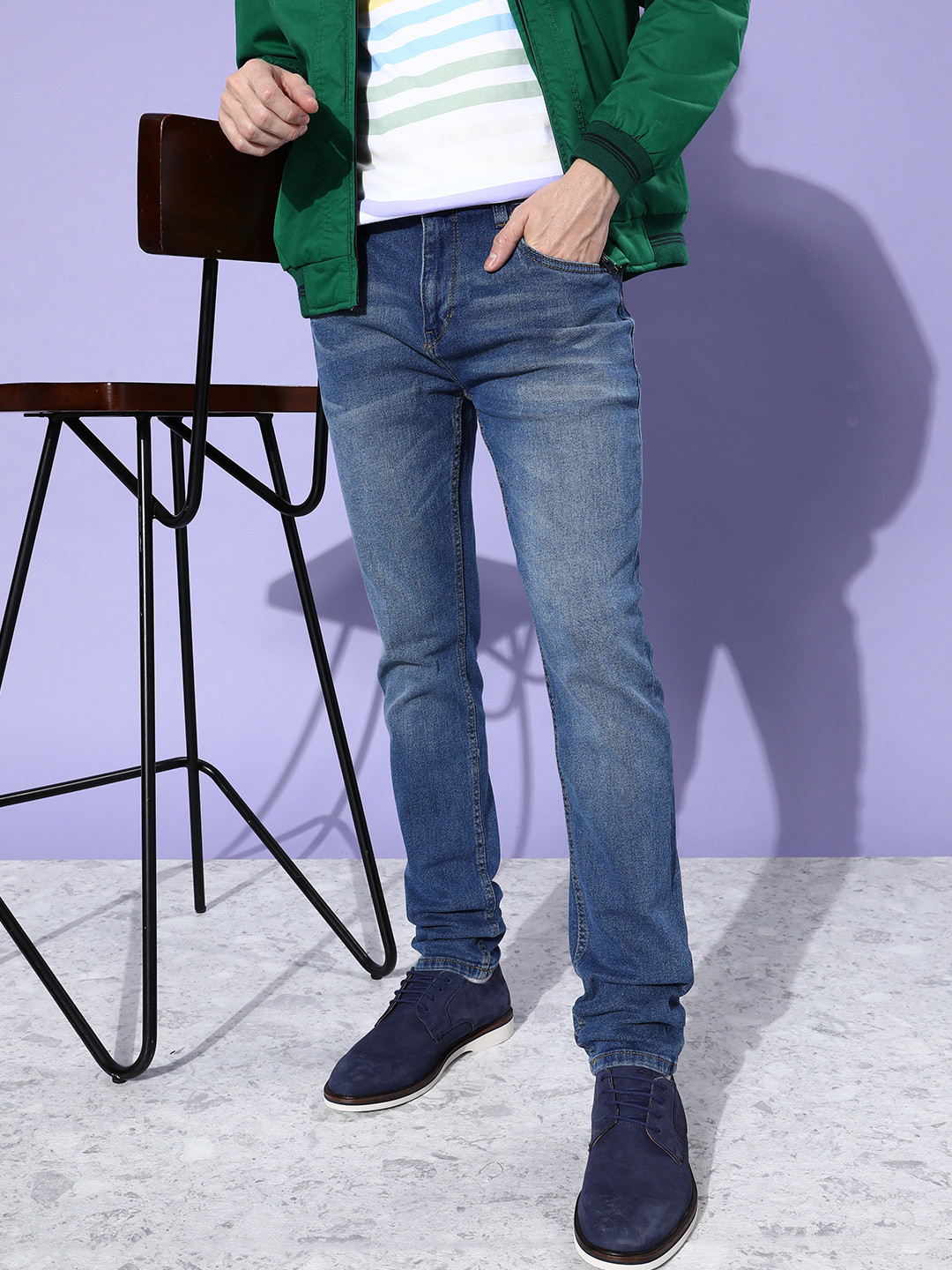 

Roadster Men Blue Slim Fit Light Fade Stretchable Jeans