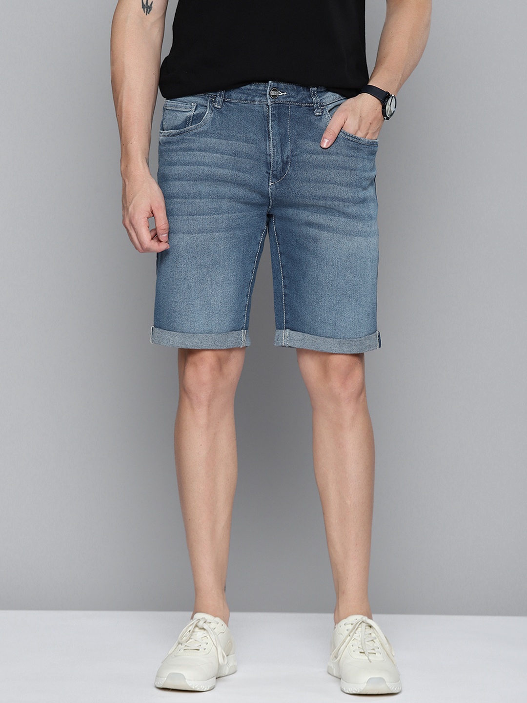 

Mast & Harbour Men Blue Denim Shorts