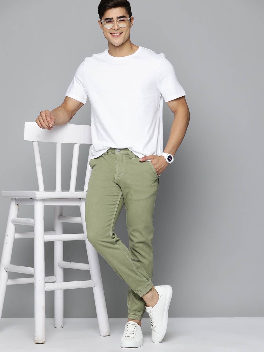 

Mast & Harbour Men Slim Fit Jogger Jeans, Green