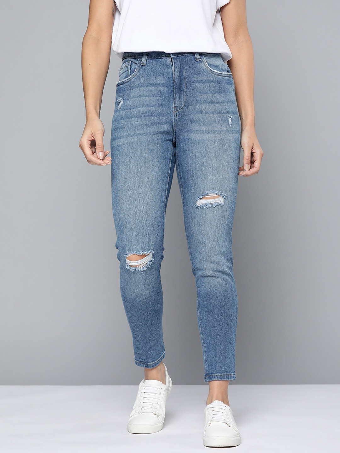 

Mast & Harbour Women Blue Skinny Fit Mildly Distressed Light Fade Stretchable Jeans