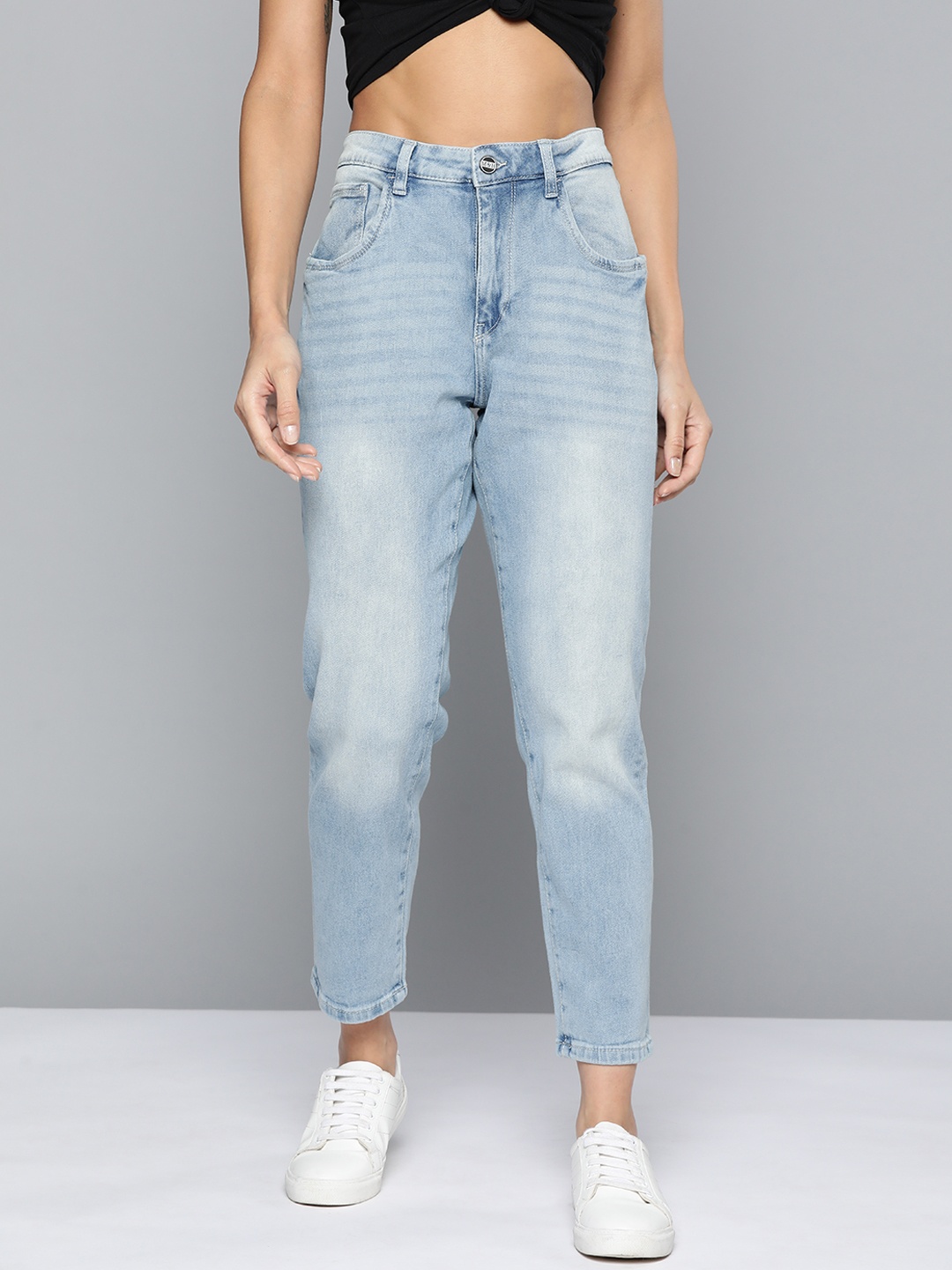

Mast & Harbour Women Blue Boyfriend Fit Heavy Fade Stretchable Jeans