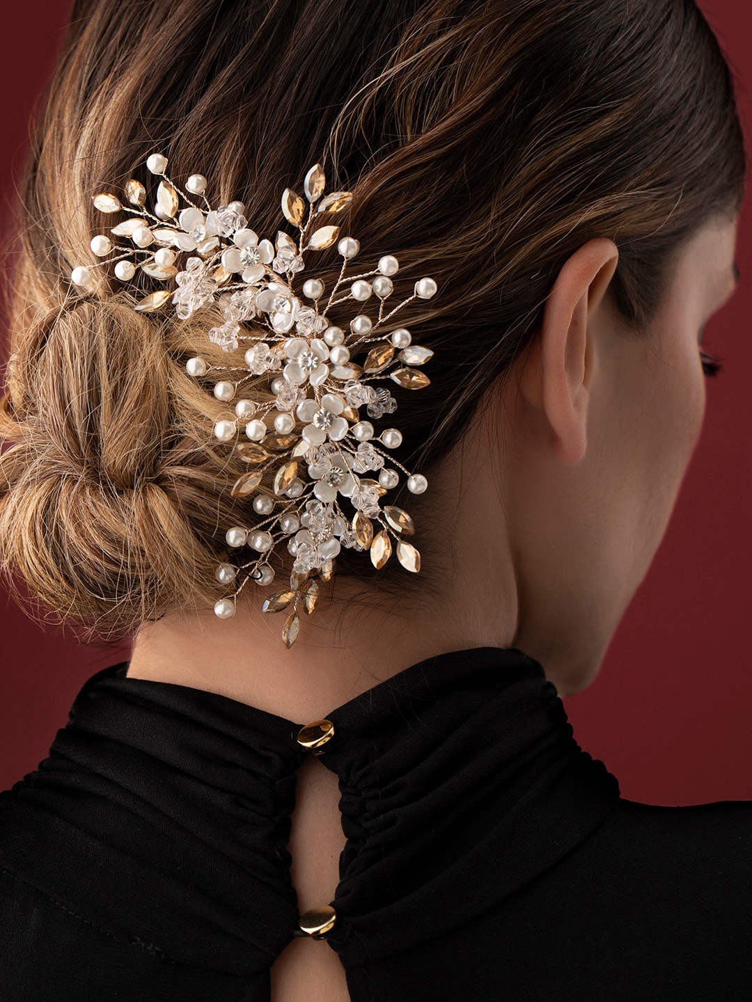 

Rubans Voguish Women Gold-Toned & White Hair Accessory Set of 1
