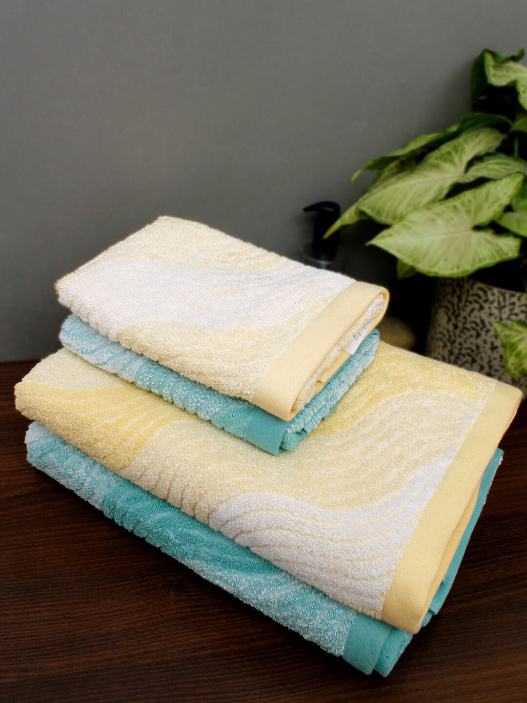 

AVI Living Set of 4 GSM 550 Towel Combo, Sea green