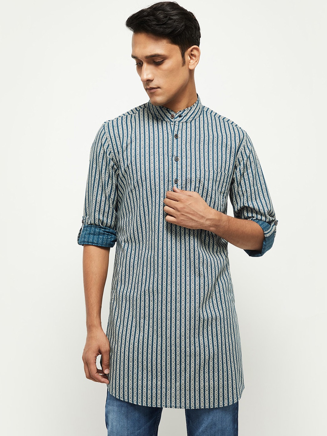 

max Men Blue Thread Work Pathani Kurta