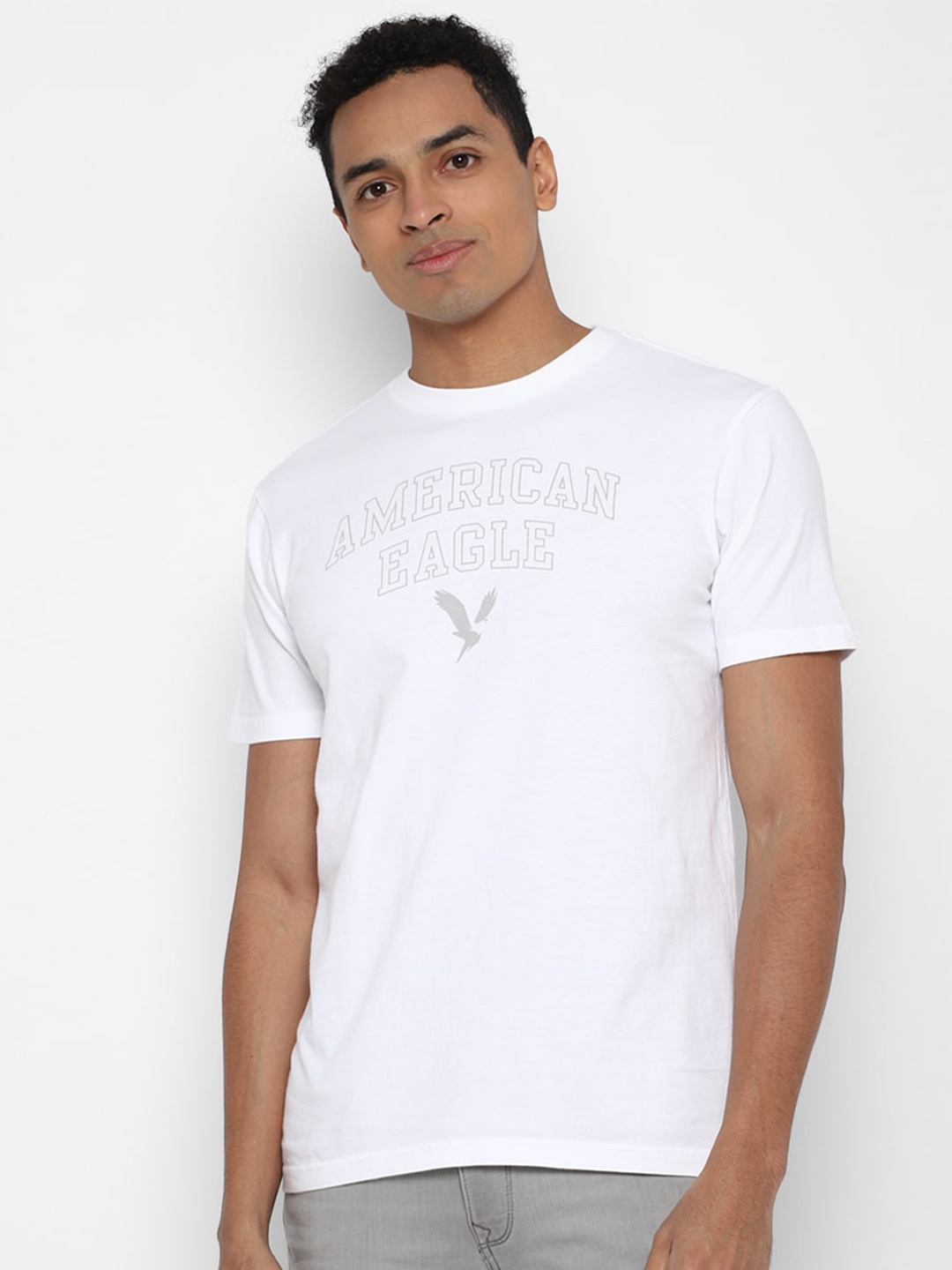 

AMERICAN EAGLE OUTFITTERS Men White Typography Printed Pure Cotton T-shirt