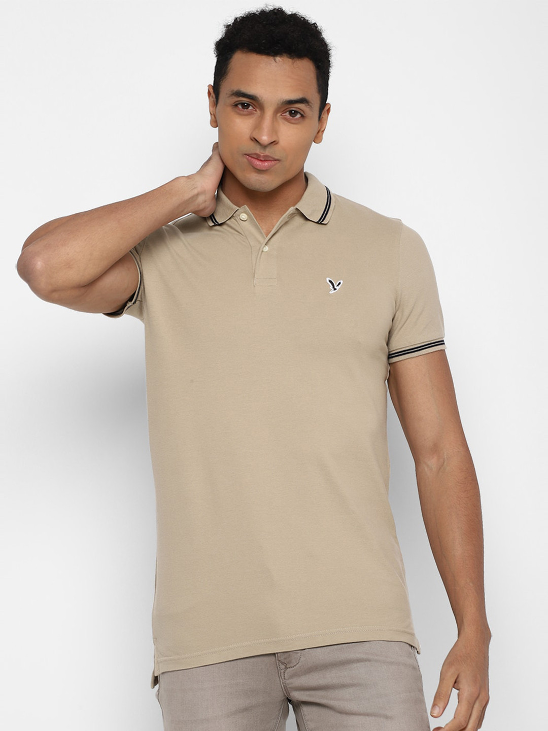 

AMERICAN EAGLE OUTFITTERS Men Beige Polo Collar Slim Fit T-shirt