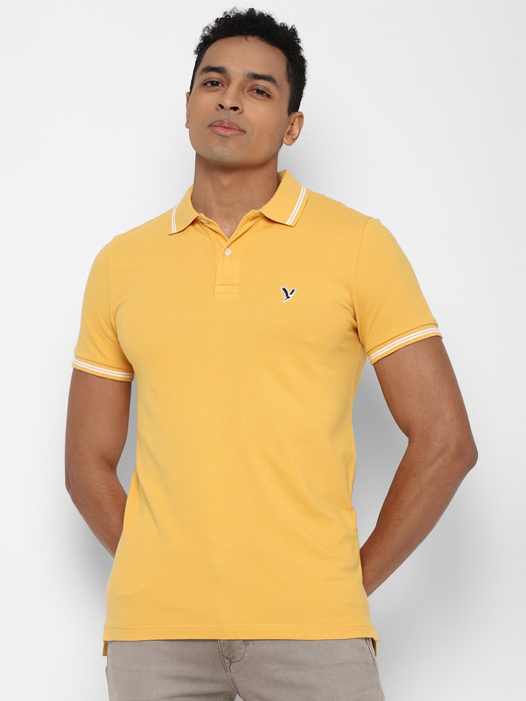 

AMERICAN EAGLE OUTFITTERS Men Yellow Polo Collar Slim Fit T-shirt
