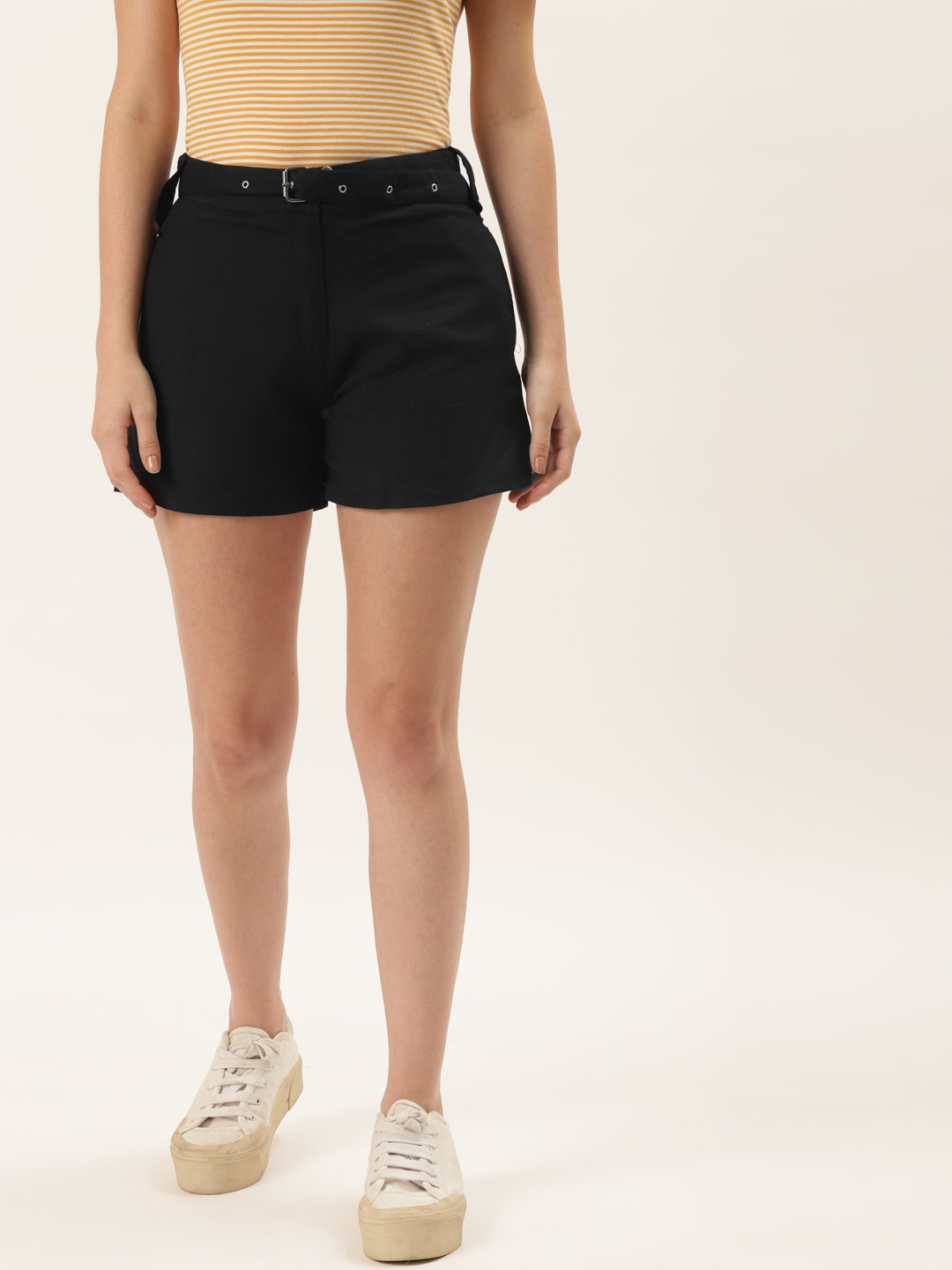 

Alsace Lorraine Paris Women Black Shorts