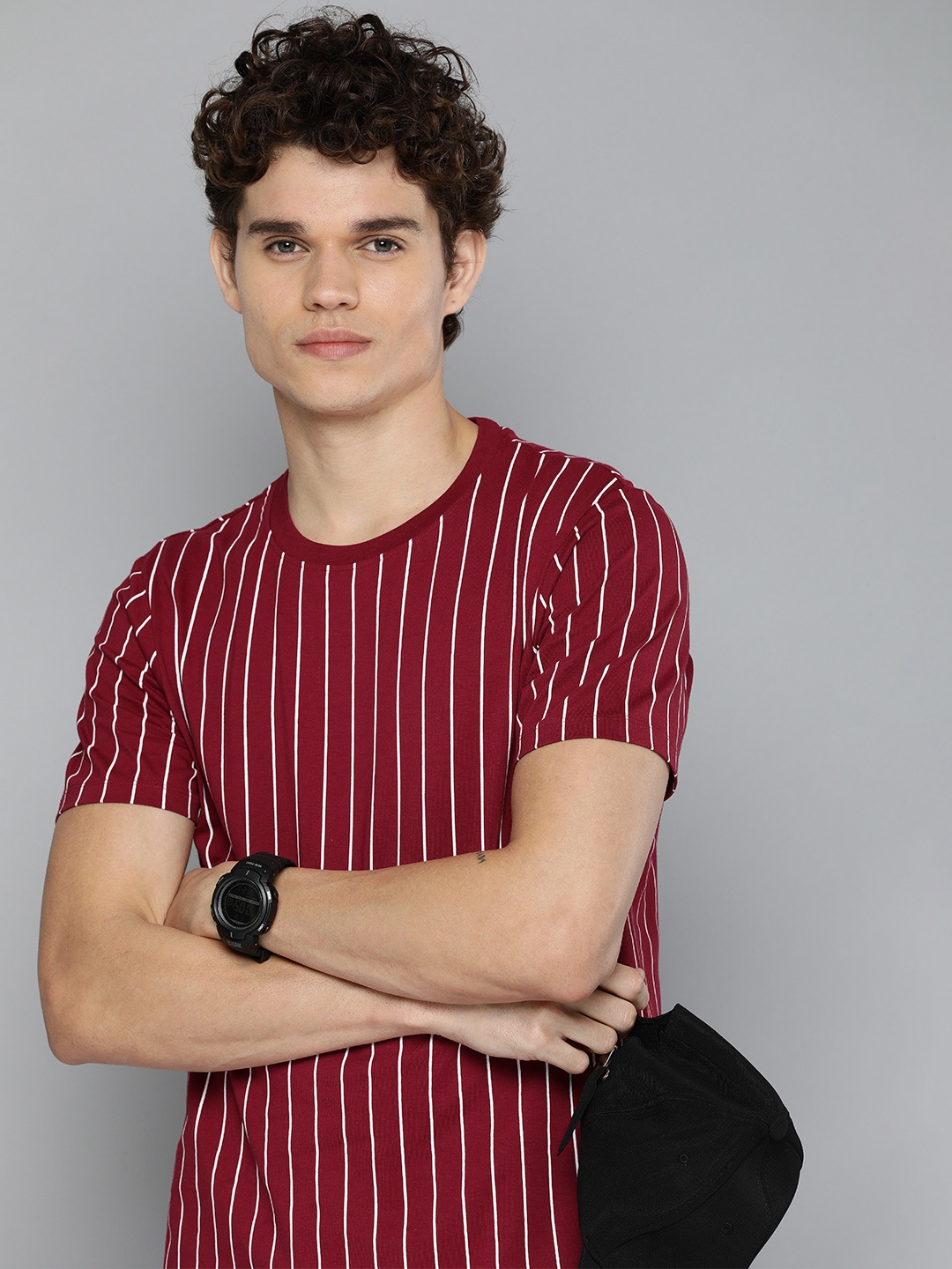 

Harvard Men Red & White Striped Pure Cotton T-shirt