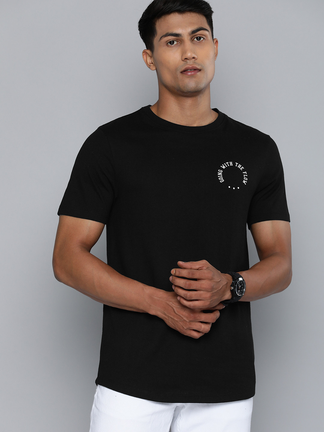 

Harvard Men Black & Off White Typography Printed Slim Fit Casual T-shirt