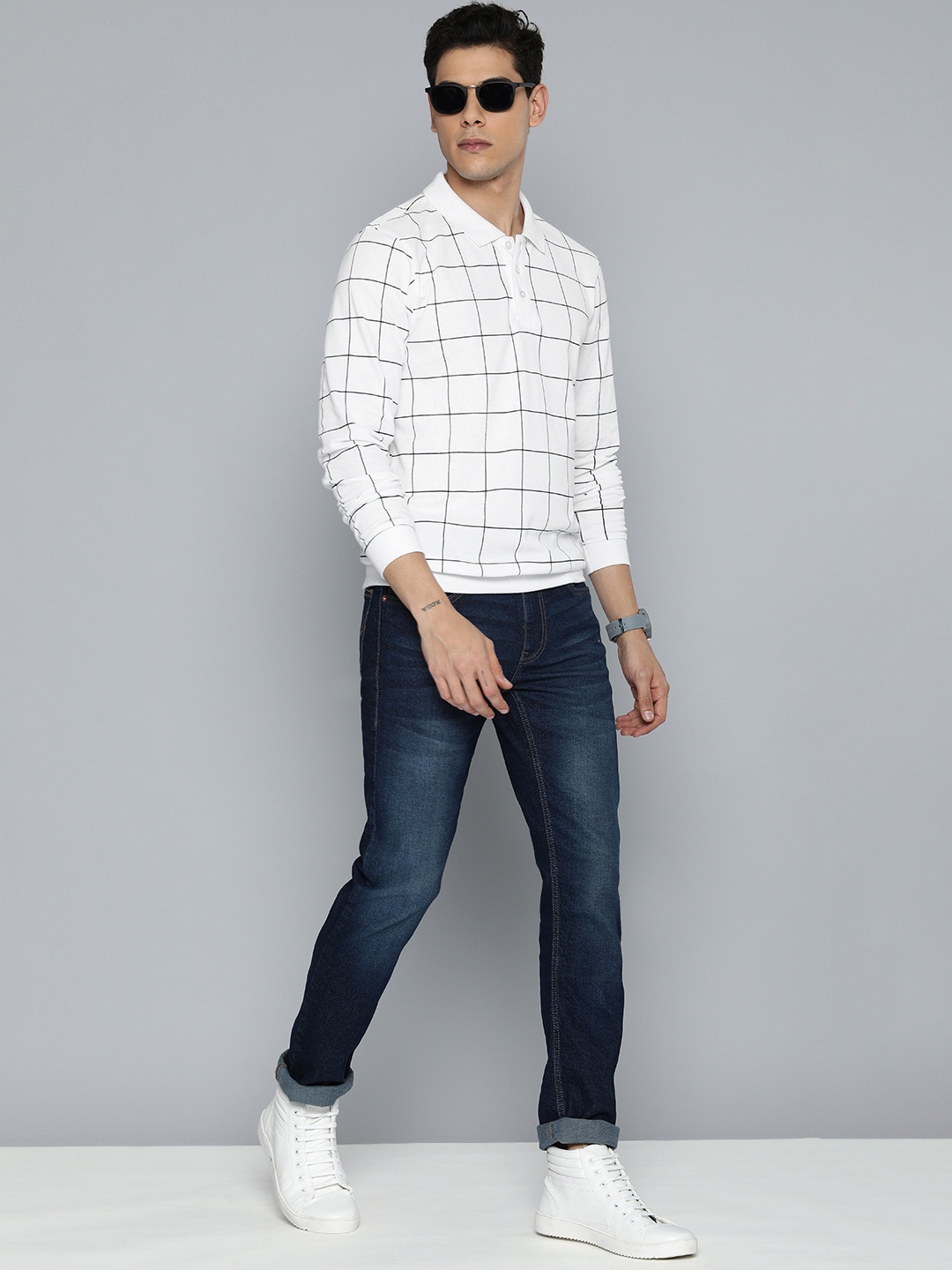 

Harvard Men White Checked Polo Collar T-shirt