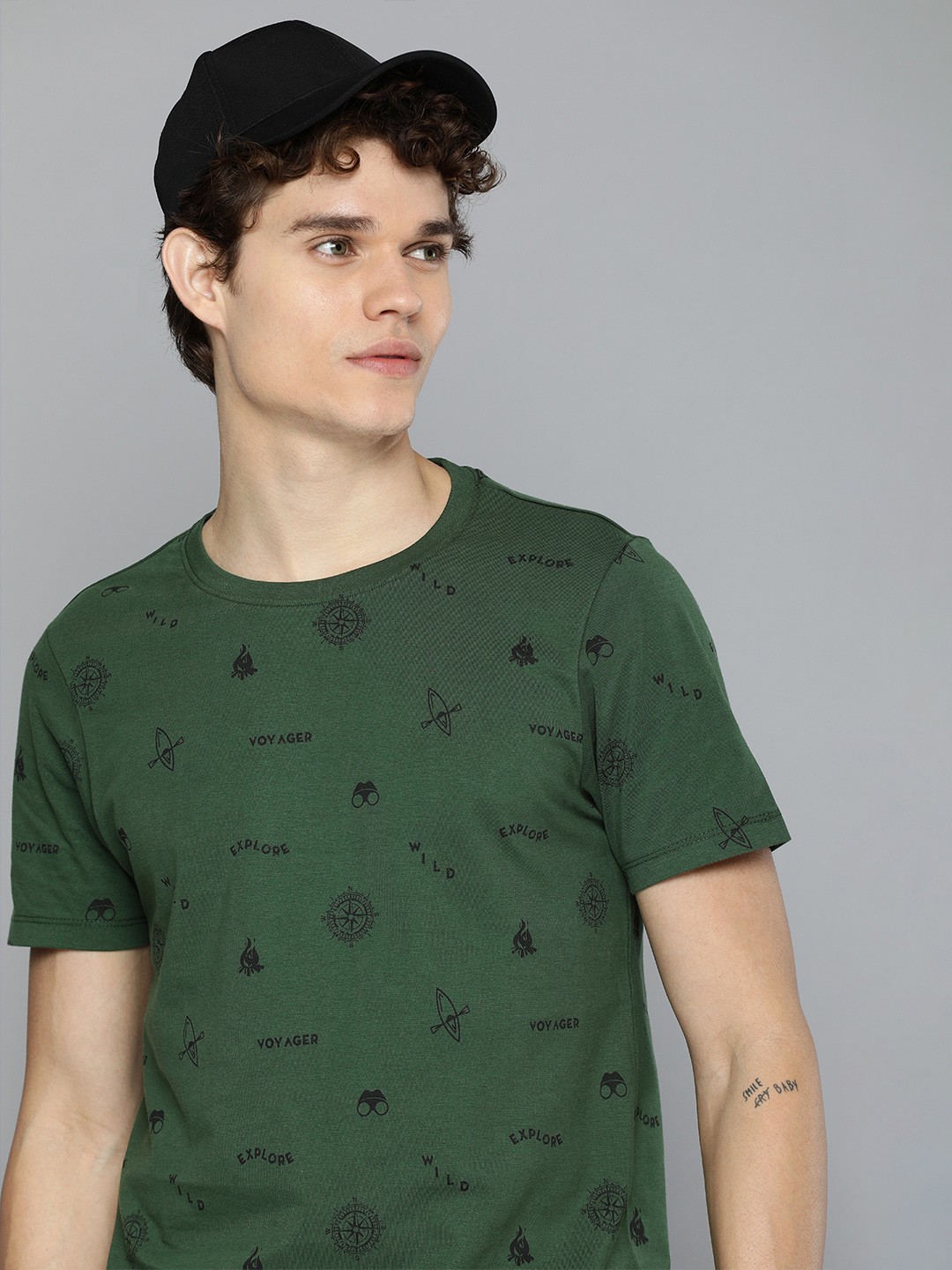 

Harvard Men Green & Black Striped Pure Cotton T-shirt