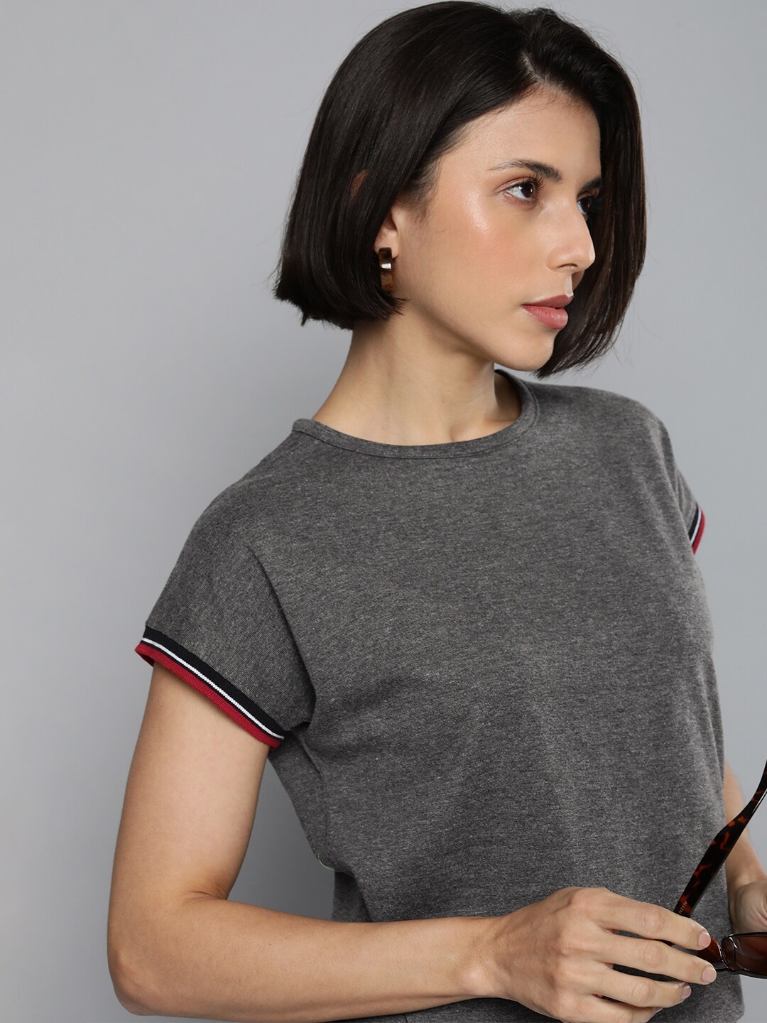 

Harvard Women Grey Melange Solid Extended Sleeves T-shirt