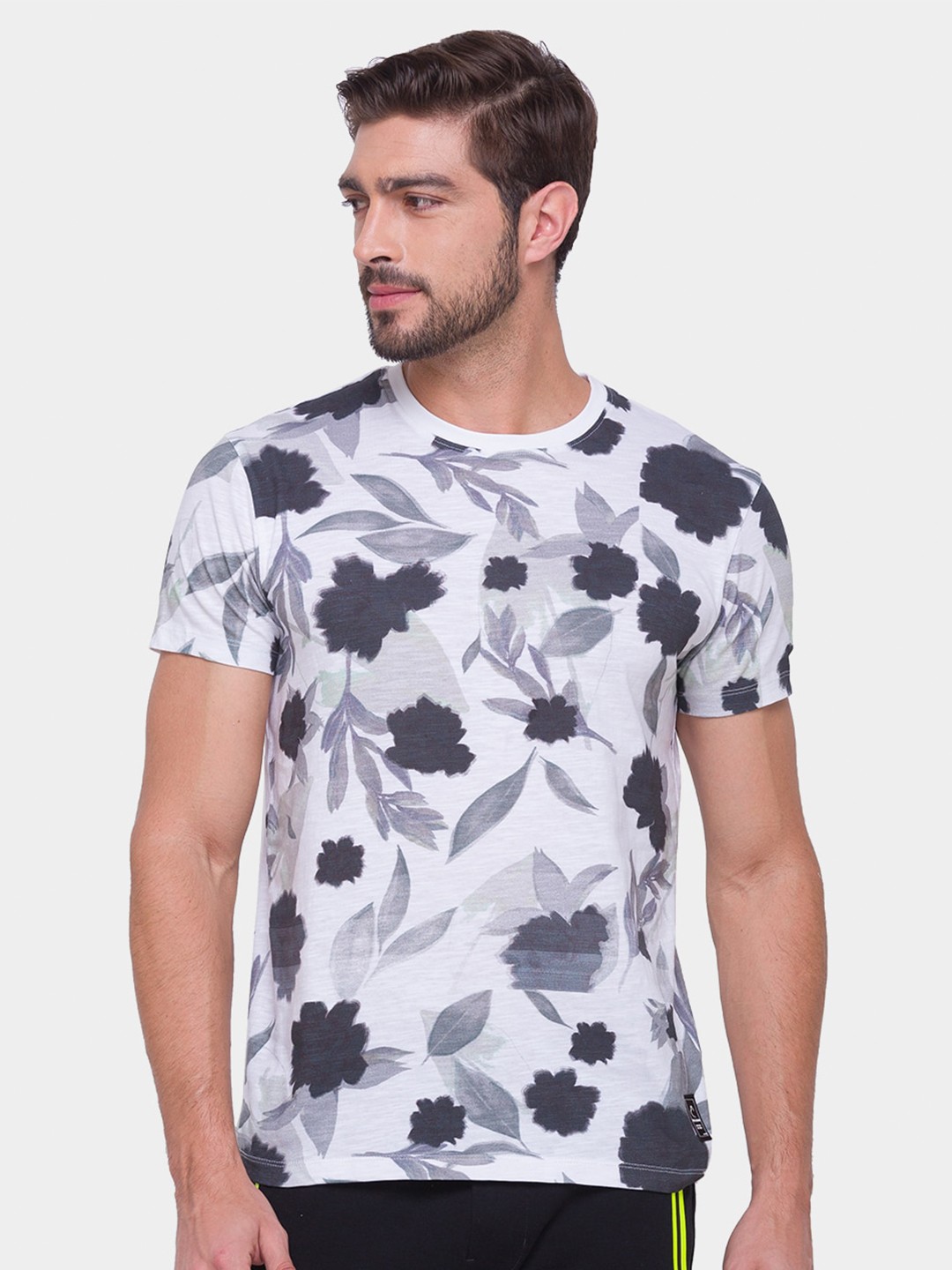 

Being Human Men White & Grey Floral Printed Slim Fit T-shirt
