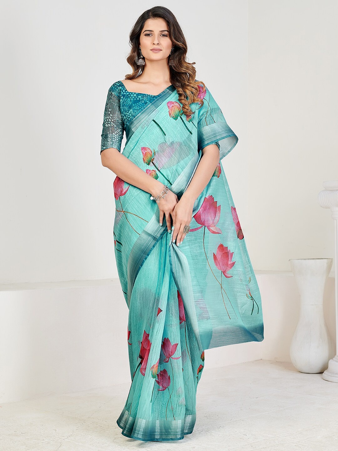 

SHOPGARB Turquoise Blue & Pink Floral Linen Blend Saree