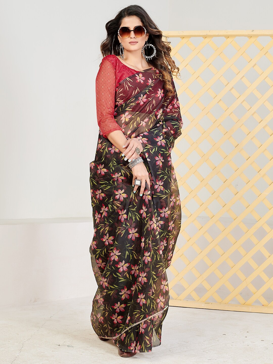 

SHOPGARB Black & Red Floral Printed Organza Block Print Saree