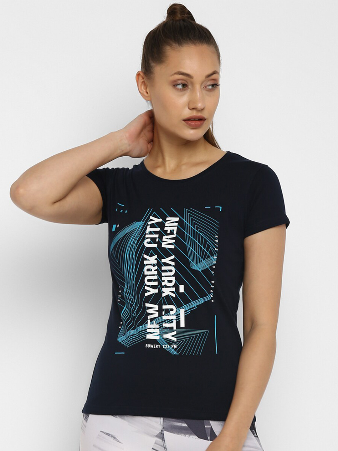 

appulse Women Navy Blue Typography Printed Slim Fit Running T-shirt