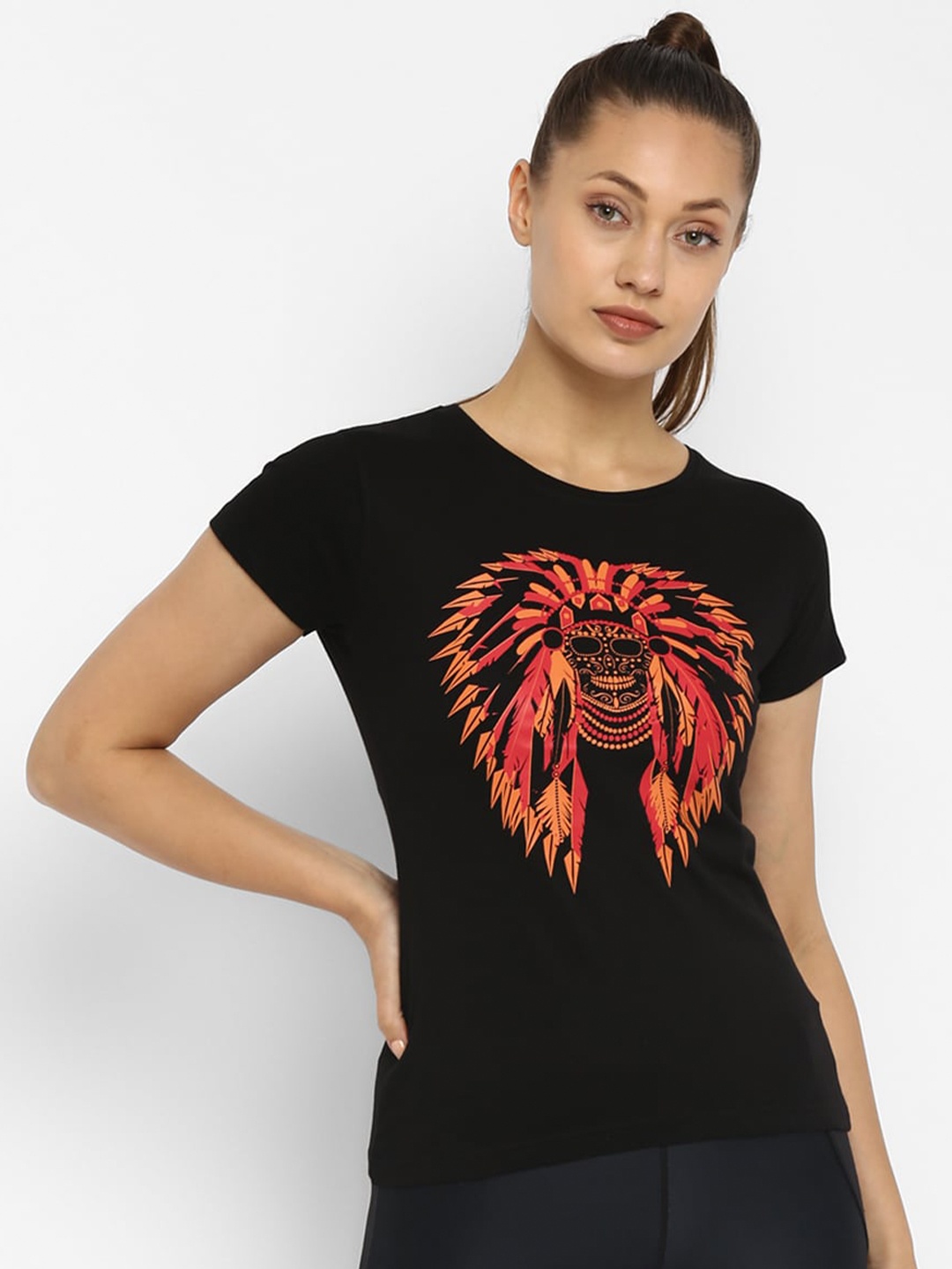 

appulse Women Black Printed Slim Fit Running T-shirt