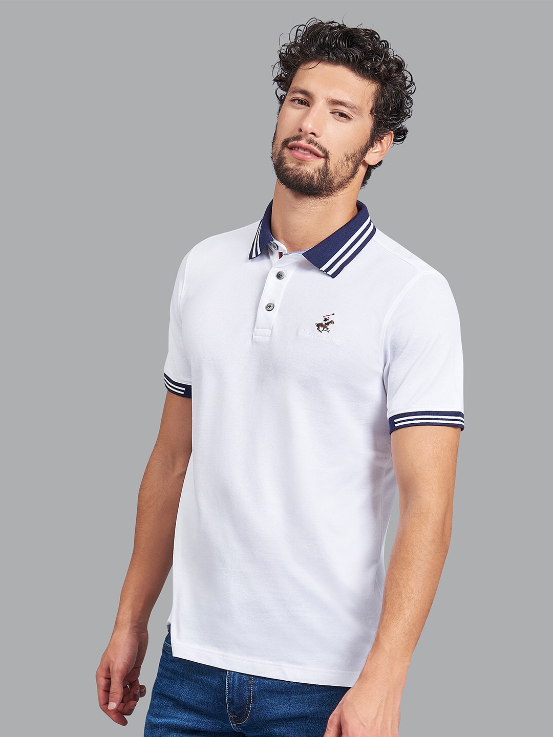 

Beverly Hills Polo Club Men White & Blue Polo Collar T-shirt