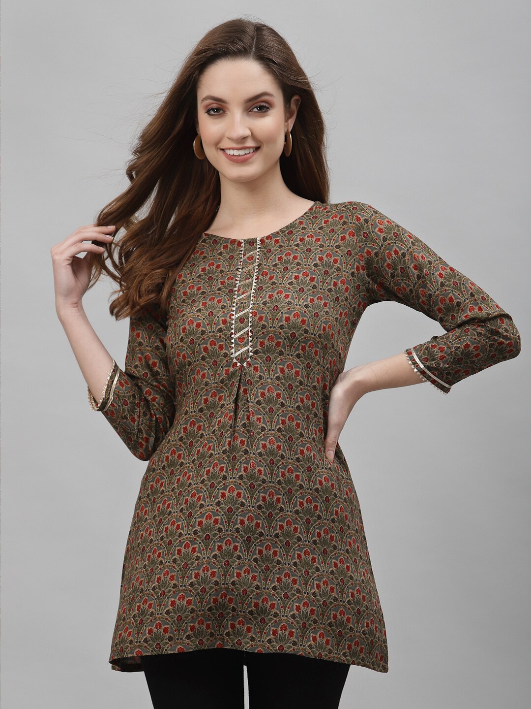 

TANKHI Green & Red Viscose Rayon Printed Tunic