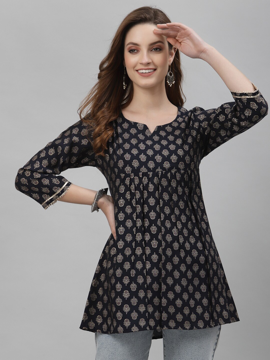 

TANKHI Navy Blue & Gold-Toned Modal Printed Tunic