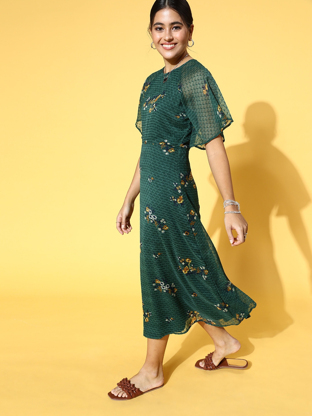 

Mast & Harbour Women Green Floral Volume Play Dress