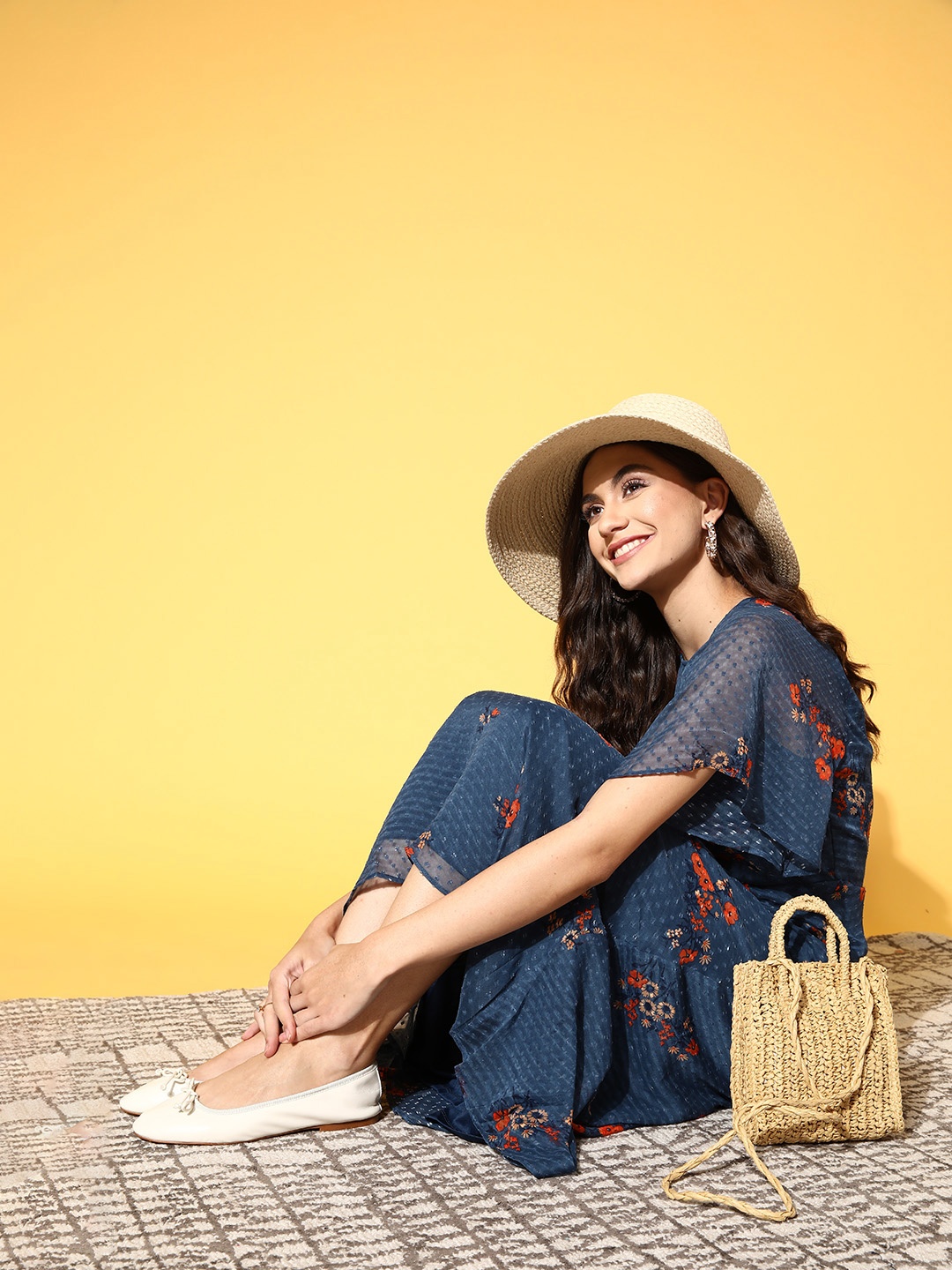 

Mast & Harbour Women Deep Navy Blue Floral Vacay Attire