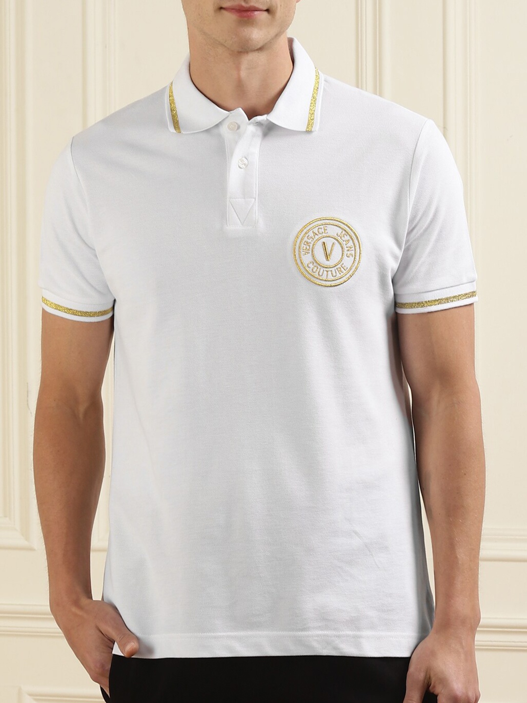 

Versace Jeans Couture Men White Polo Collar Applique T-shirt