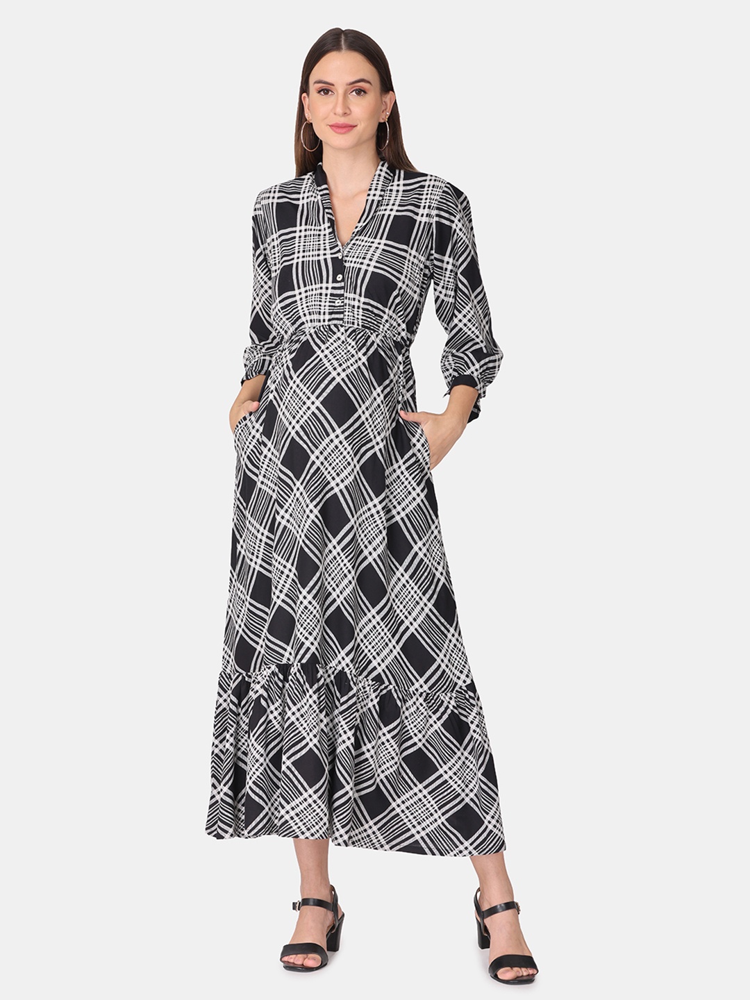 

The Mom Store Black & White Checked Maternity Maxi Dress