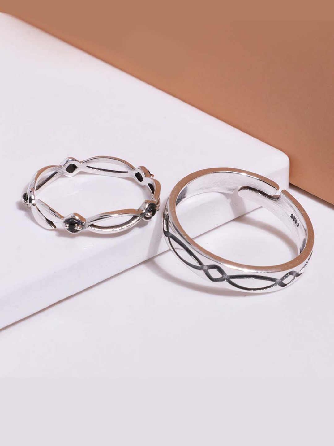 

GIVA 925 Sterling Silver Oxidised Adjustable Woven Couple Band Rings