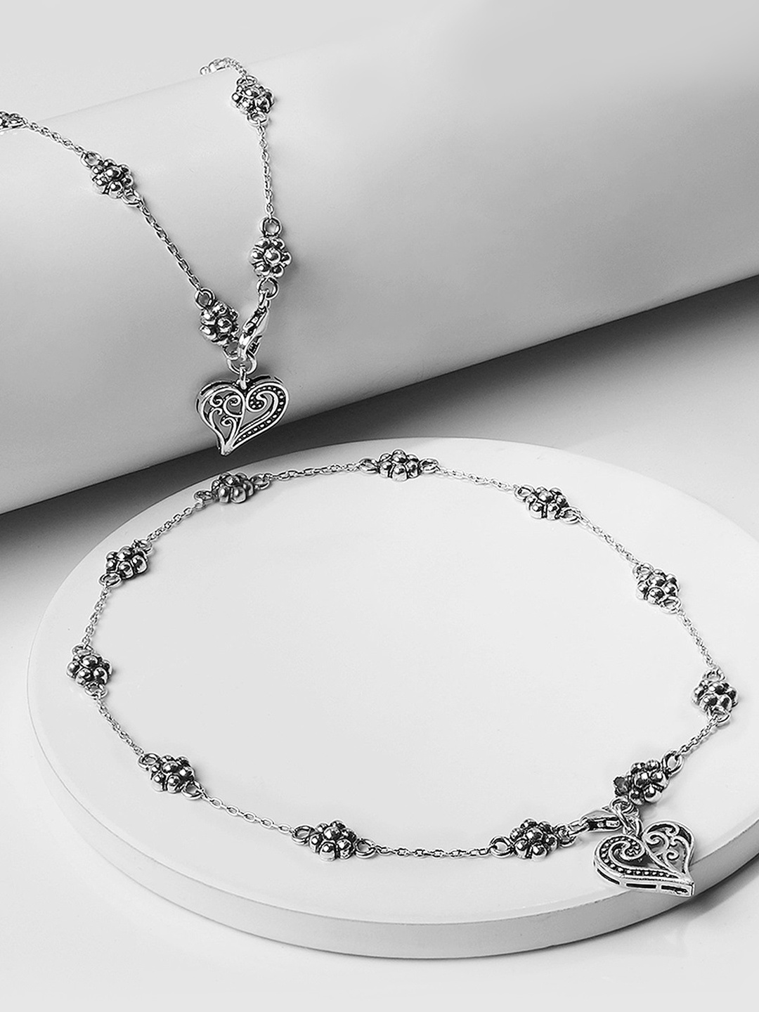 

GIVA 925 Sterling Silver Oxidised Silver Floral Heart Anklet
