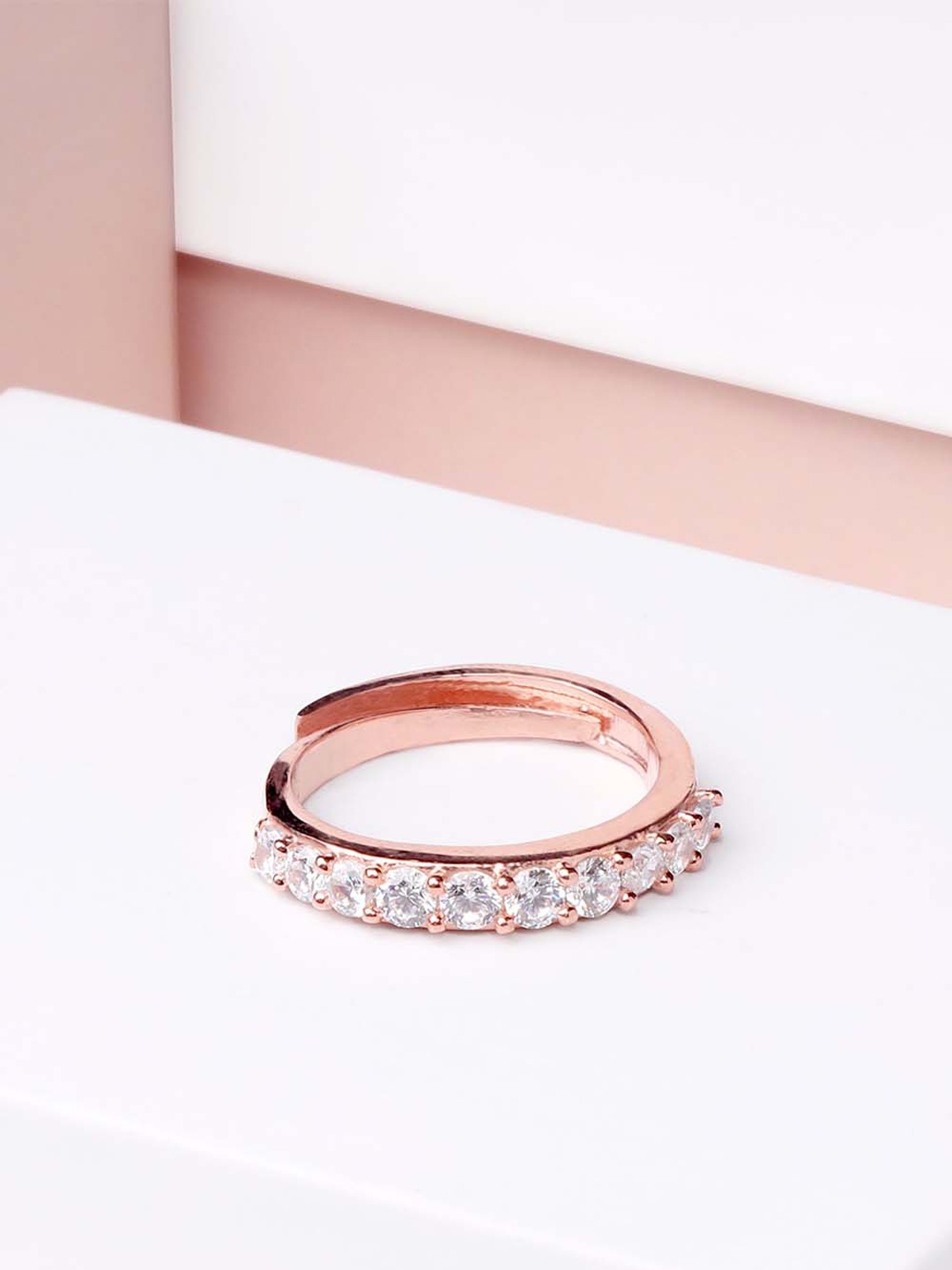 

GIVA 925 Sterling Silver Rose Gold Plated Studded Ring