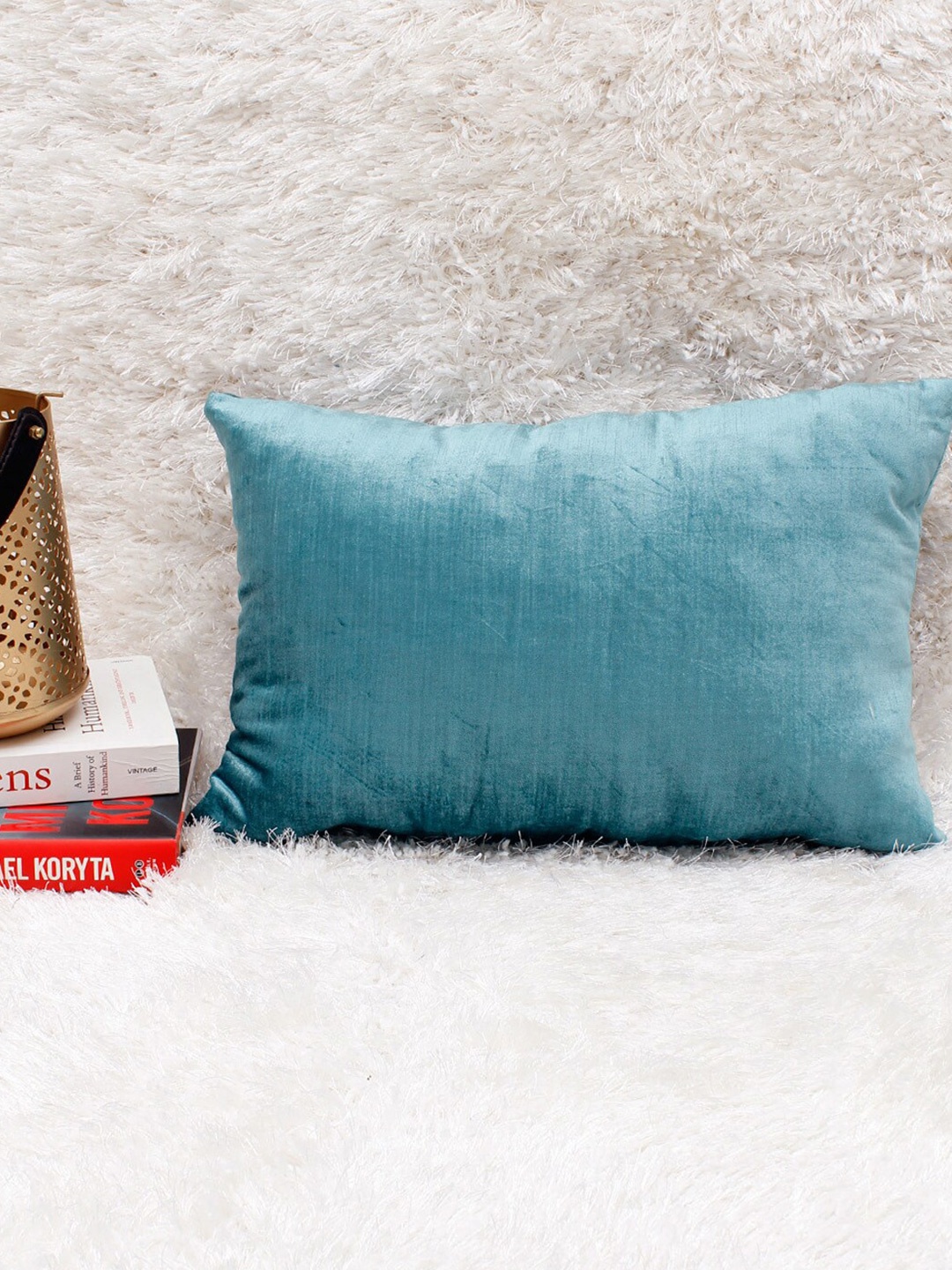 

AVI Living Blue Velvet Rectangle Cushion Covers