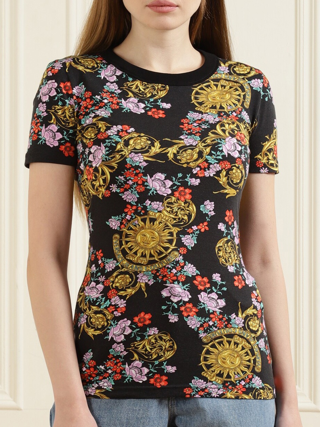 

Versace Jeans Couture Black Floral Print Pure Cotton Top