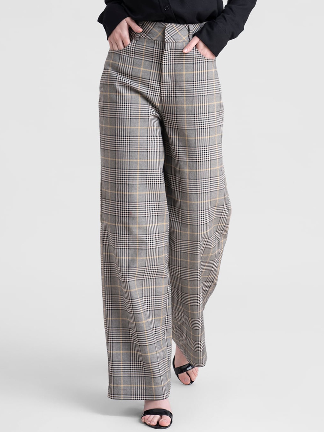 

FableStreet Women Grey Checked Comfort High-Rise Trousers